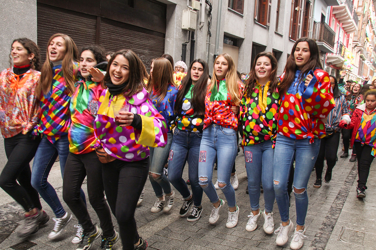 Tolosako Inauteriak Carnaval Tolosa Ostegun Gizen chupinazo